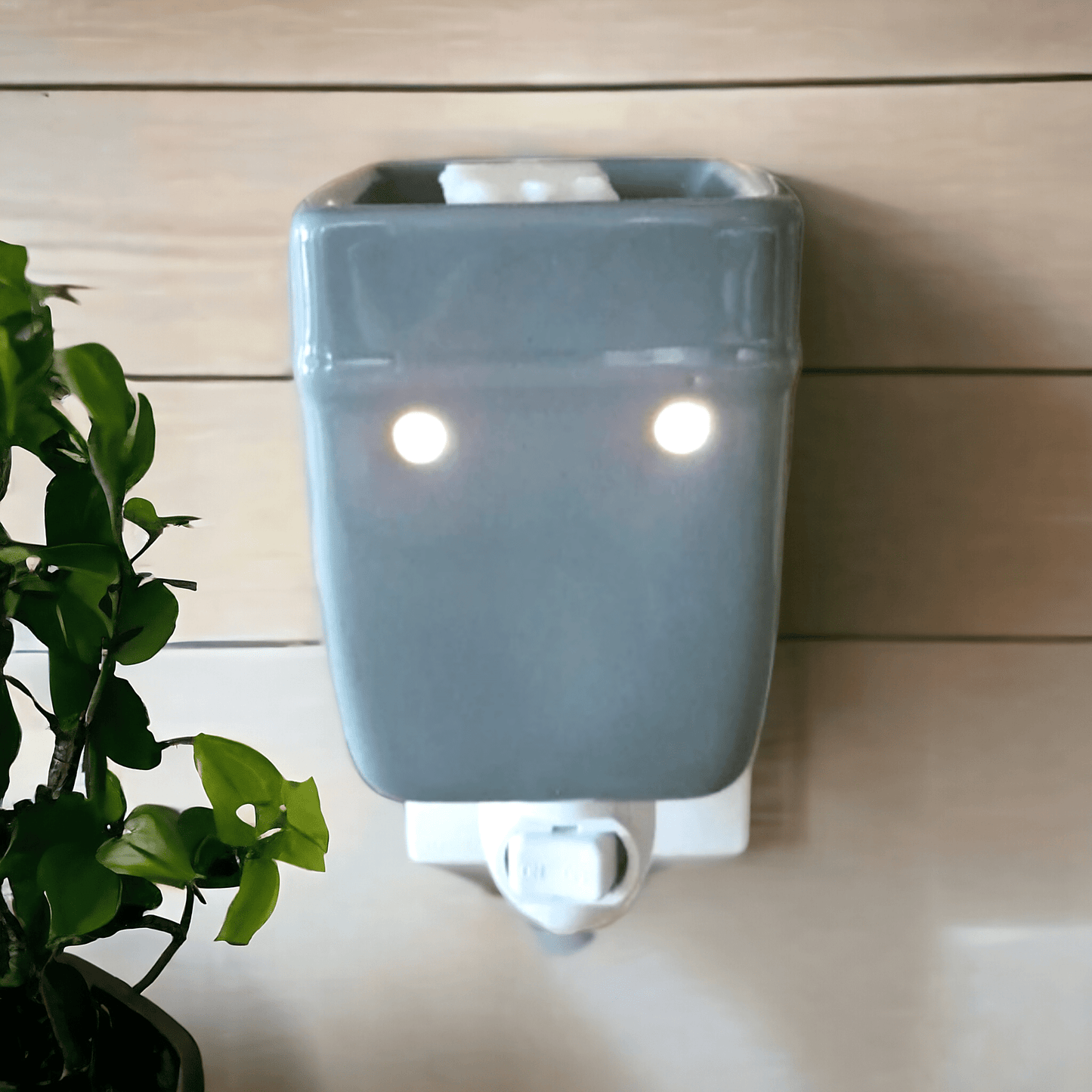 Solid Grey Plug in Warmer - WaxettySolid Grey Plug in WarmerWax Warmer