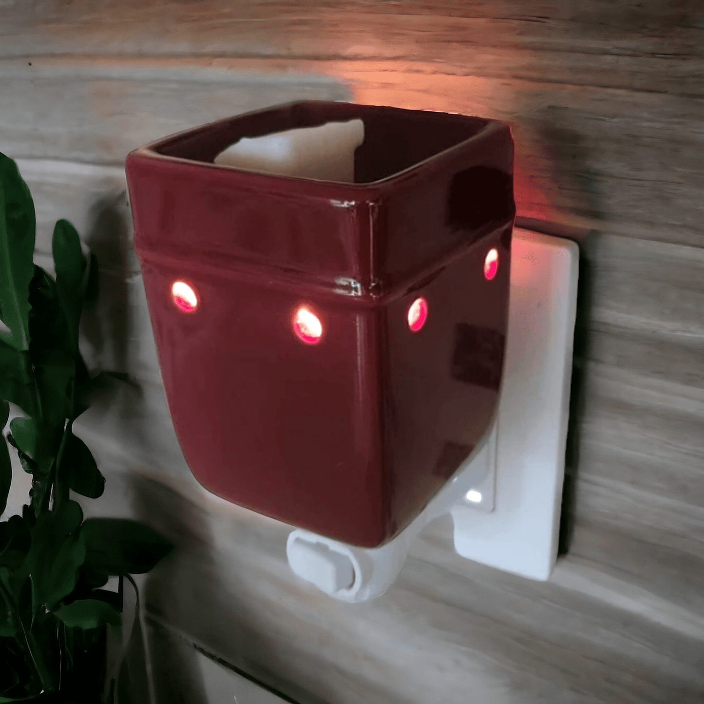 Solid Red Plug-in Warmer - WaxettySolid Red Plug-in WarmerWax Warmer