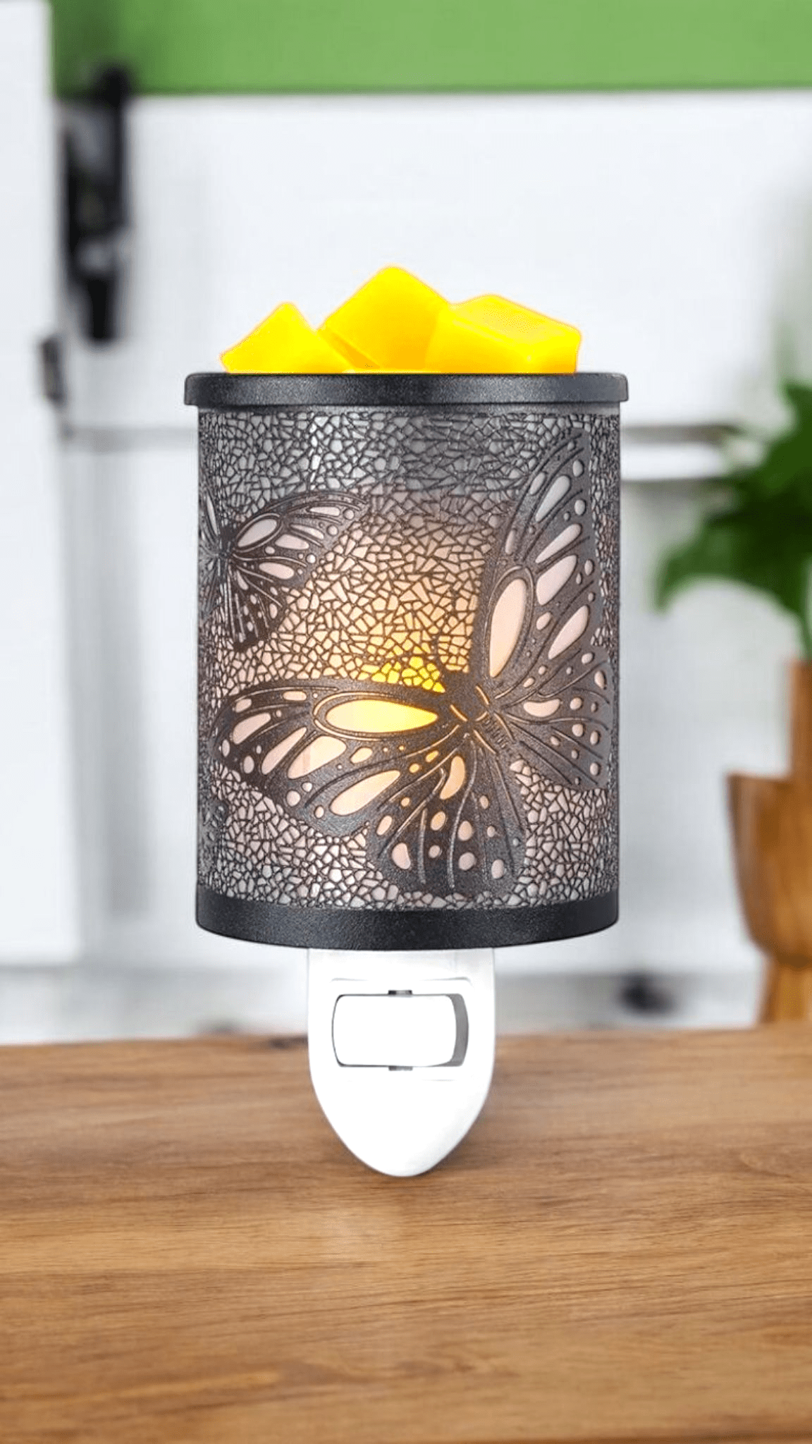 Metal Plug - in Wax Melt Warmer (Butterfly) - WaxettyMetal Plug - in Wax Melt Warmer (Butterfly)Wax Warmer