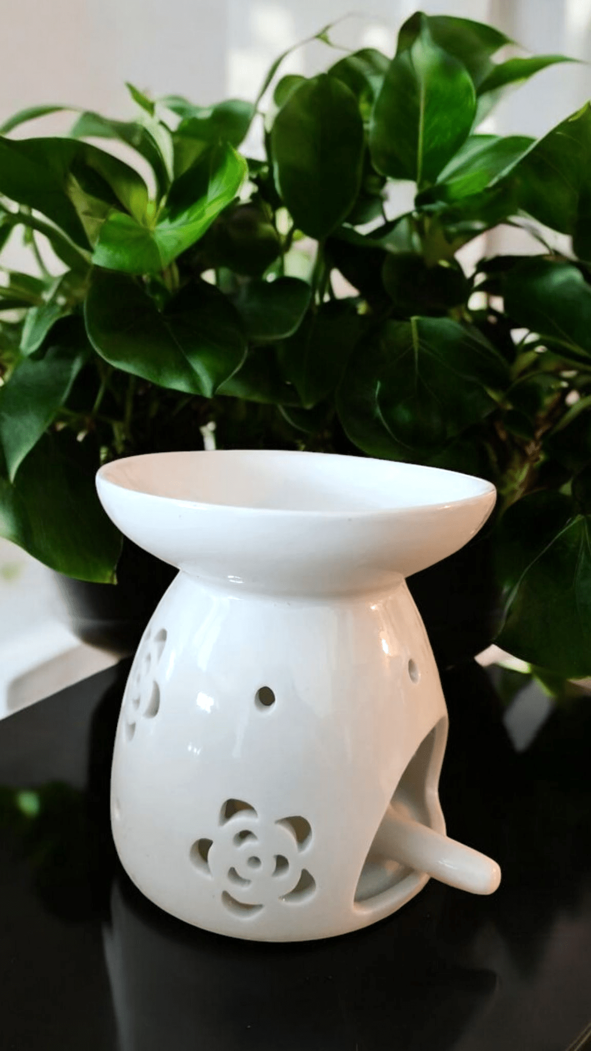 Tea Light Wax Warmer (Petals) - WaxettyTea Light Wax Warmer (Petals)Wax Warmer