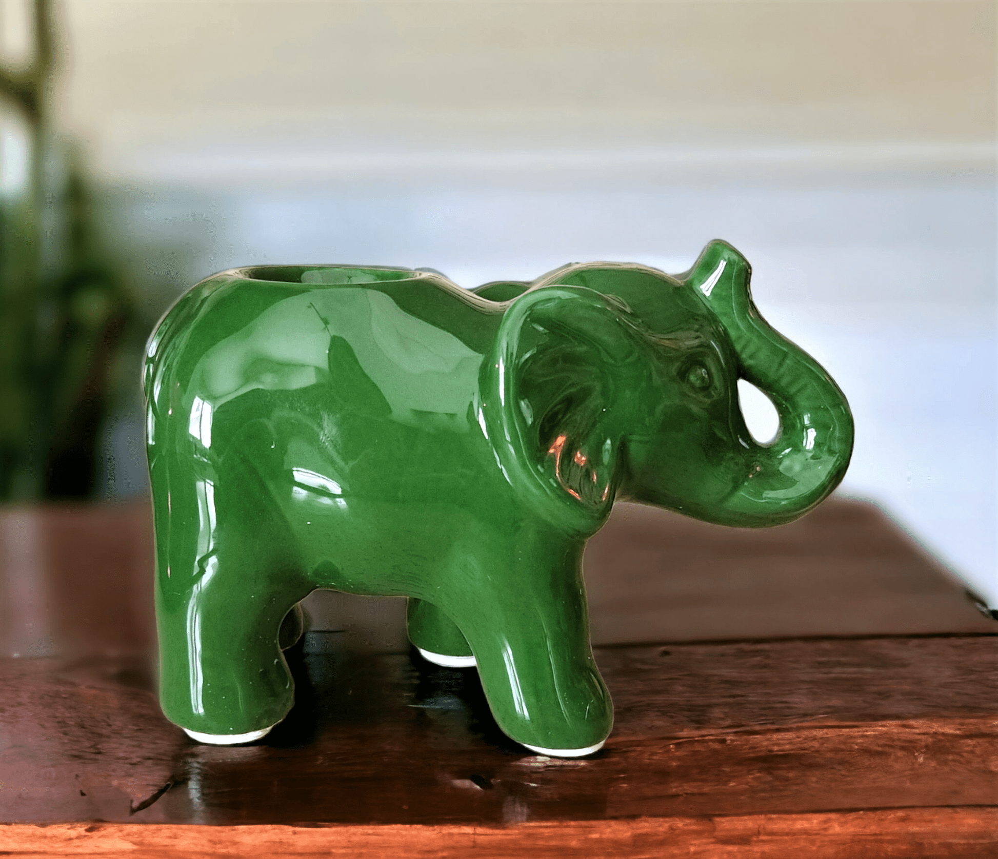 Elephant Ceramic Wax Melter - Green - WaxettyElephant Ceramic Wax Melter - GreenWax Warmer
